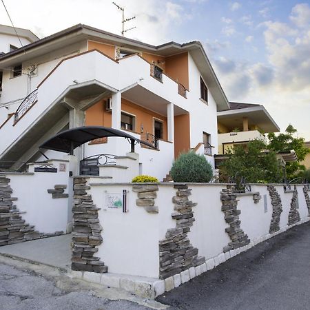 Scafa B&B Gabrielmary' المظهر الخارجي الصورة